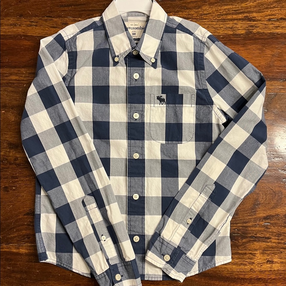 Abercrombie collared shirt. Size M